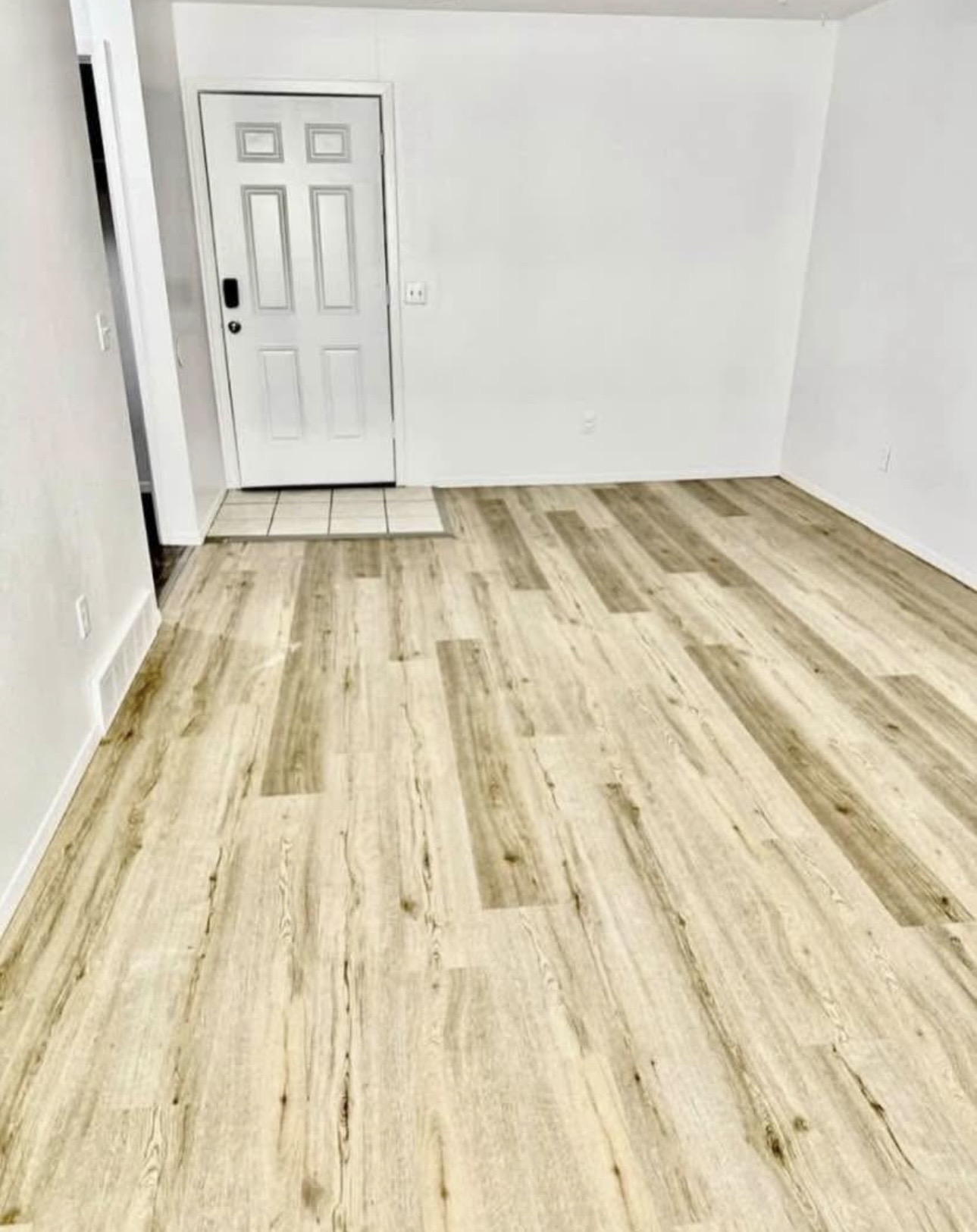 672 West 700 South
