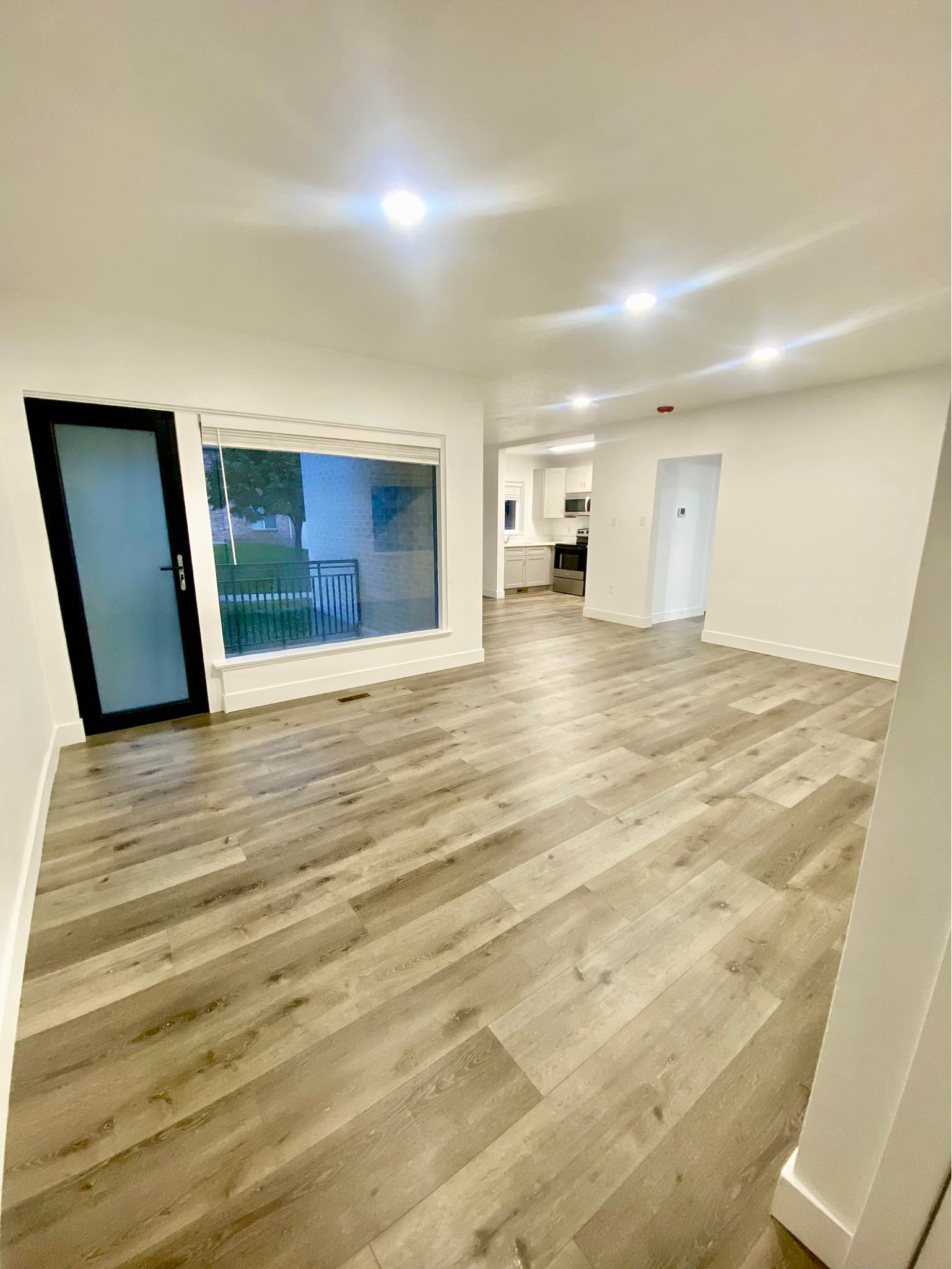 295 East 800 South - B405